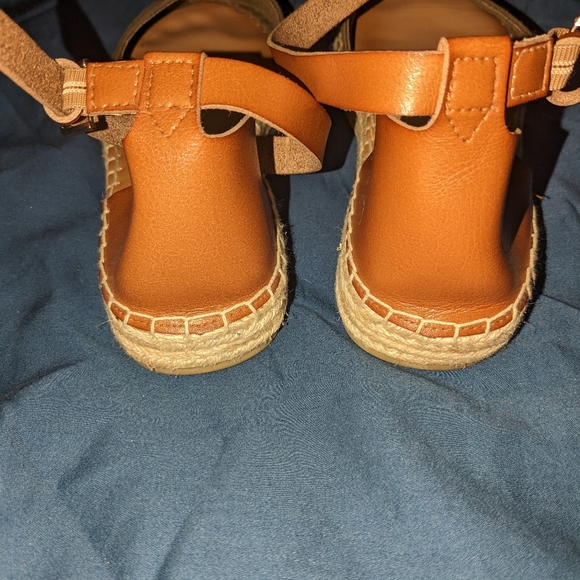 Espadrille Sandals for Women - Picture 7 of 8